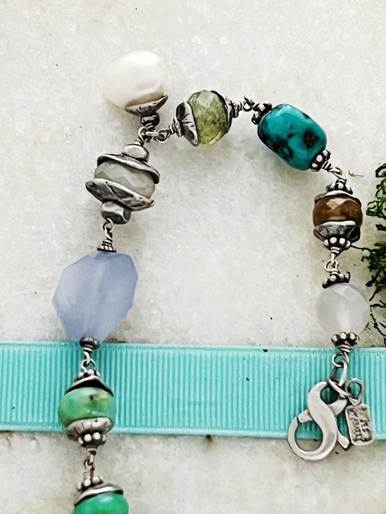 Coveted Jes Maharry Sundance Positive Energy Gemstone  display picture 1